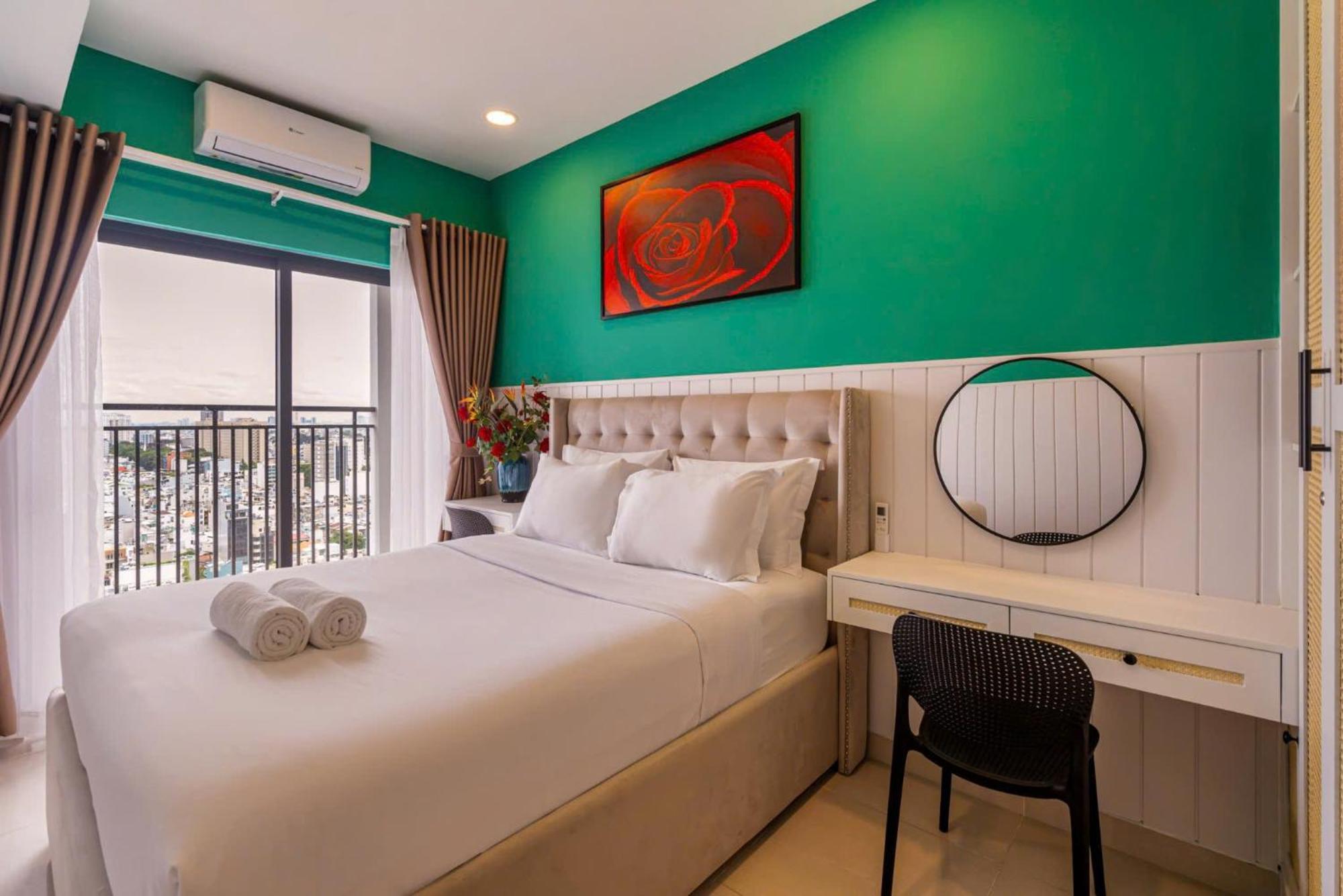 Otis Soho Saigon Balcony Apartment Хошимин Екстериор снимка