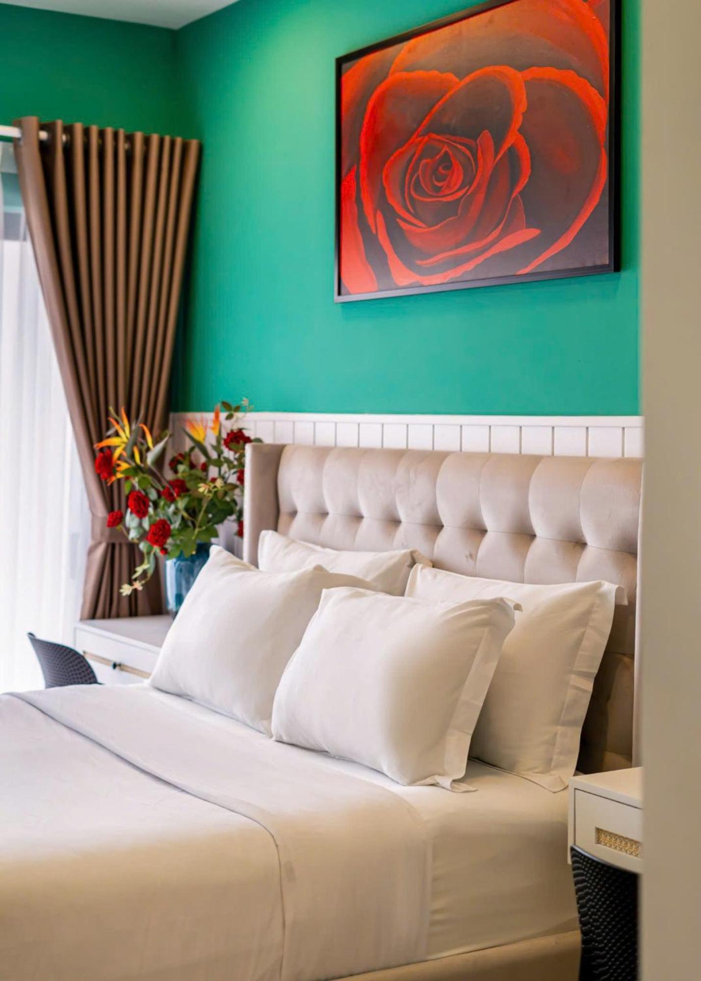 Otis Soho Saigon Balcony Apartment Хошимин Екстериор снимка